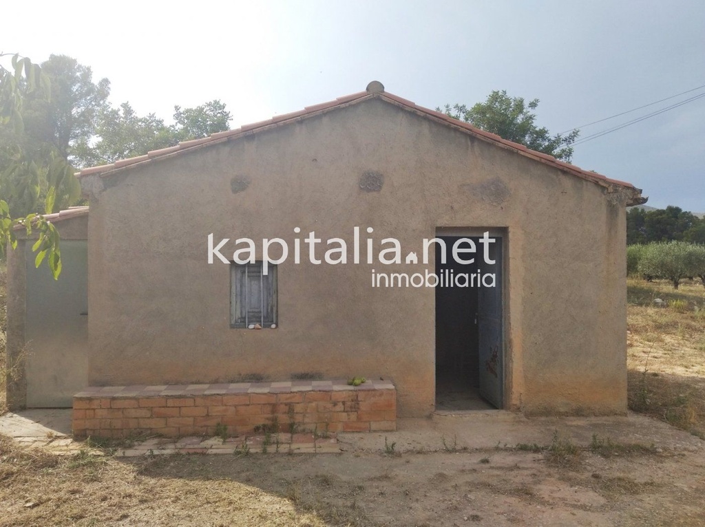 Farmhouse for sale in Ontinyent, zone la Solana.
