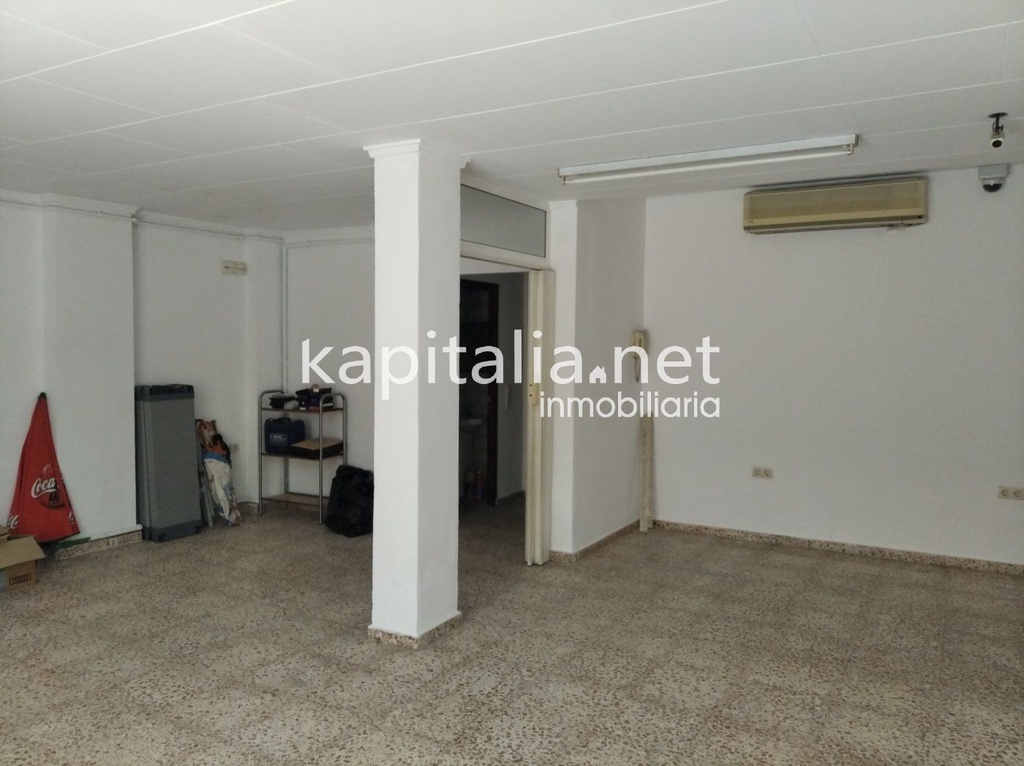 Local comercial a la venta en Ontinyent, zona San Rafael.
