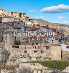 Double house for sale in Bocairent.