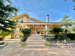 Exclusive villa for sale in Ontinyent.