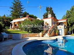 Spectacular villa for sale in Cabo Huertas in Alicante