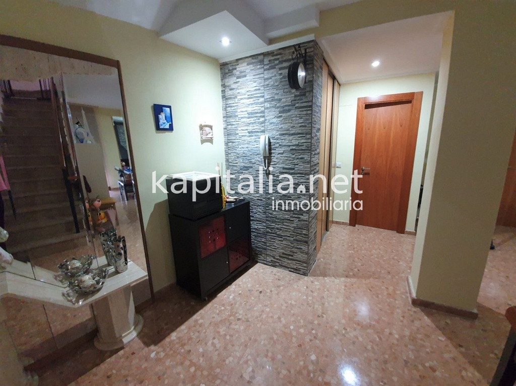 Casa adosada a la venta en Agullent