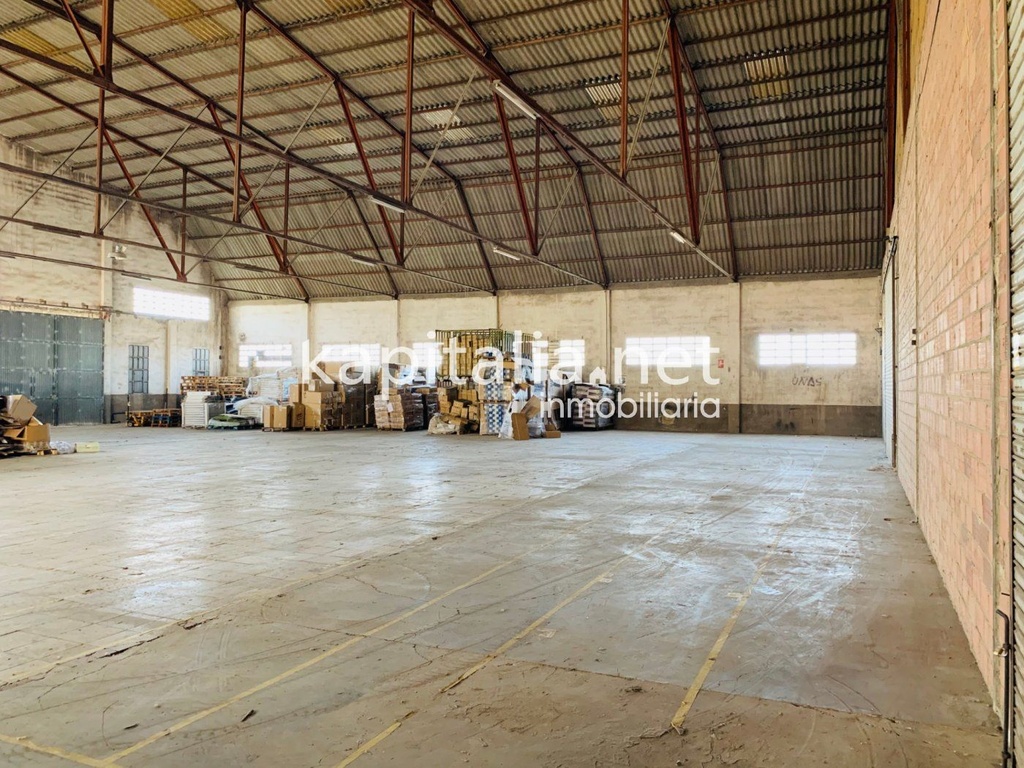Warehouse for rent in Ontinyent (Valencia)