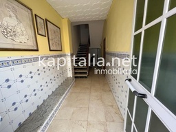 FLAT FOR SALE IN GENOVES