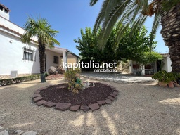 Espectacular chalet a la venta en Ontinyent zona Santa Ana