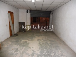 Commercial space for rent in Ontinyent, San Rafael area.