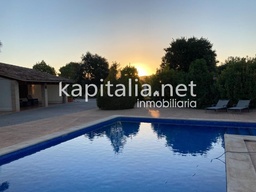 Magnificent villa for sale in Ontinyent (Valencia)