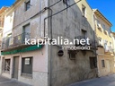 HOUSE IN THE CENTRE OF VALLADA FOR SALE