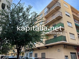 FANTASTIC PENTHOUSE IN CENTRAL CANALS FOR SALE