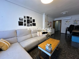 Flat for sale in Alcoy, Eixample area.