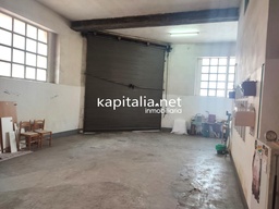 COMMERCIAL PREMISES FOR SALE IN COCENTAINA LOCATED IN CENTRAL AREA.