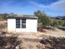 SHELTER WITH LAND IN BENIGANIM, LOCATED IN THE AREA OF LA COMA.