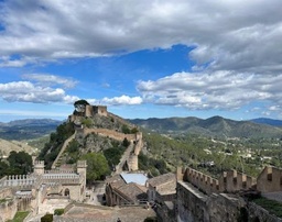 Gran casa a la venta en la zona de Sant Jaume de la ciudad de Xativa