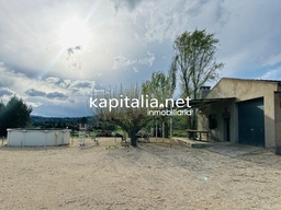 Finca rústica a la venta en Agullent (Valencia)