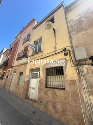 ¡Excelente oportunidad! Casa en venta en Ontinyent, en el Barrio San Antonio