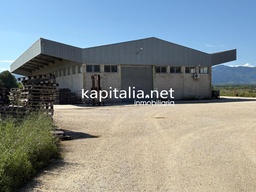 ESTUPENDA NAVE A LA VENTA EN QUATRETONDA